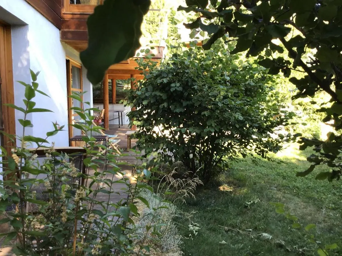 Apartment Charmant Appartement Dans Chalet Briancon